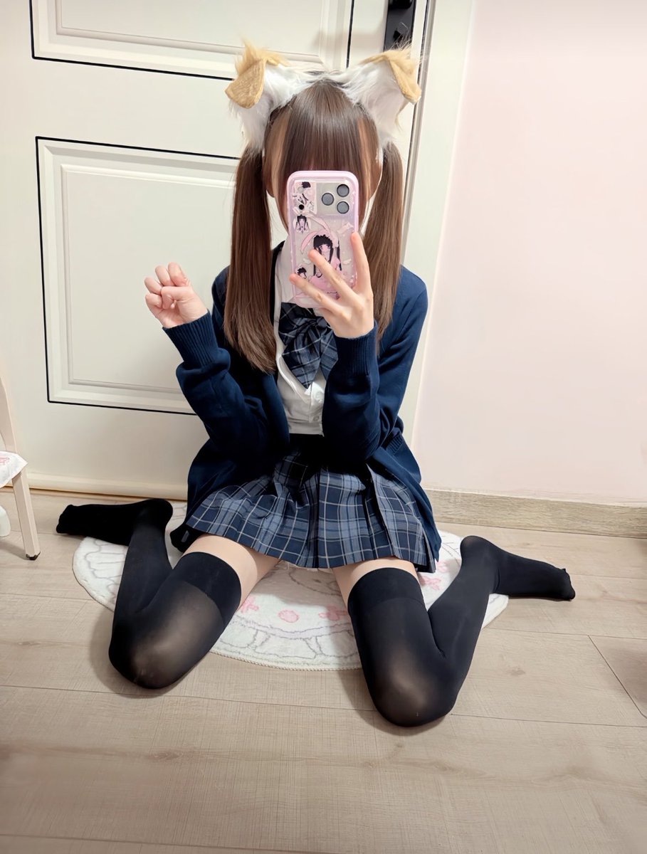 monkaskwa's tweet photo. 有男生要来锐评我16岁的福嘛🥺                                                                

来X发泄了                    

流言1我真发 https://t.co/9PNalg0jZ7