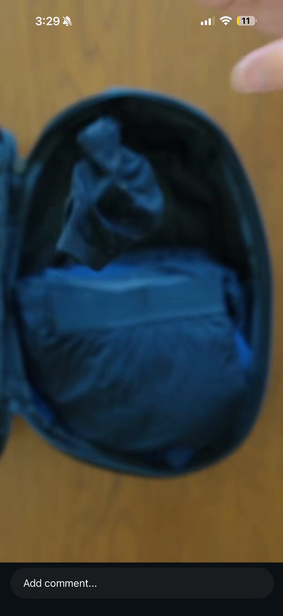 JockEmbarrassed's tweet photo. The bottom half is boxer-briefs(obviously). But can anyone identify what follows them directly after before the white socks? 

Are those briefs or something else? Not sure if the camera happened to lose focus or if it was purposely blurred by the creator. https://t.co/v6FdQ9zqGB