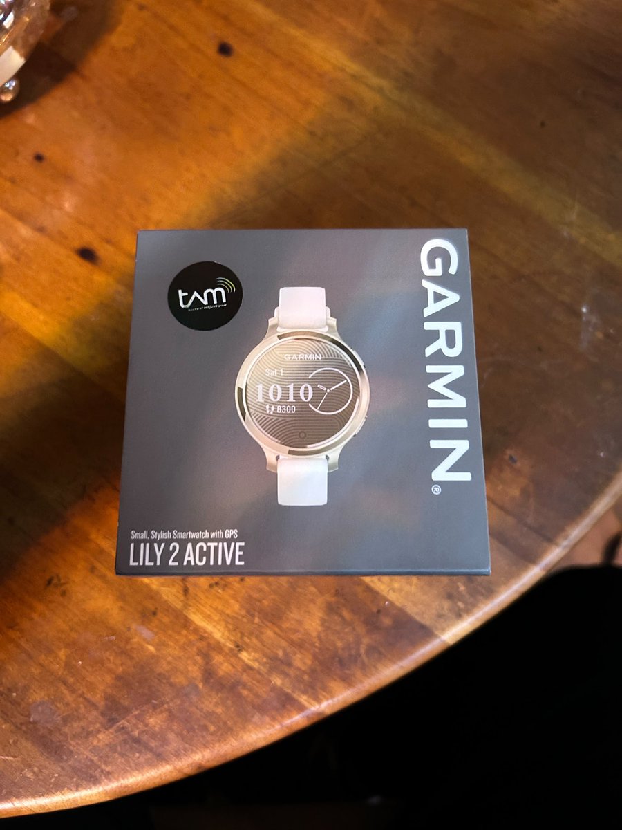 velowvely's tweet photo. 🔥 WTS GARMIN LILY 2 ACTIVE – LUNAR GOLD 🔥

✨ Garmin Lily 2 Active – Lunar Gold
📅 Pembelian: 17 September 2026
🛡️ Garansi resmi sampai September 2028
💎 Kondisi: BARU BANGET, masih mulus
📦 Kelengkapan:
* Charger
* Box
* Garansi card
* Invoice pembelian

📍 COD Jakpus / Jaksel https://t.co/1gIlwHtLQW