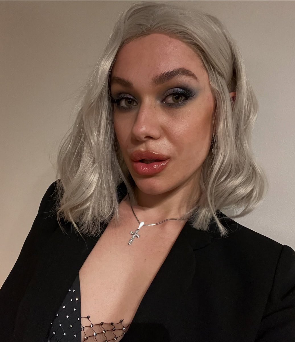 paulinho_lin's tweet photo. Looks I never posted 🫠🖤
Which one is your fav? ? 😍 https://t.co/1Q02FbqwzQ