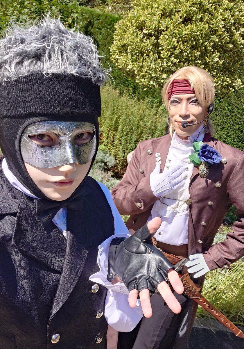 douglas_butlers's tweet photo. #ロックハート城 よりこんにちは！
仮面の秘術師ジェイだよ〜🎭️

今日は天気がとっても良くて、お城日和だね🏰
なので朝からケヴィンさんをカマキリに変えちゃった🥲

ボクたちを見かけたらいつでも声をかけてね！
ロックハート城で待ってるよ🙋 https://t.co/gXJm943vHx