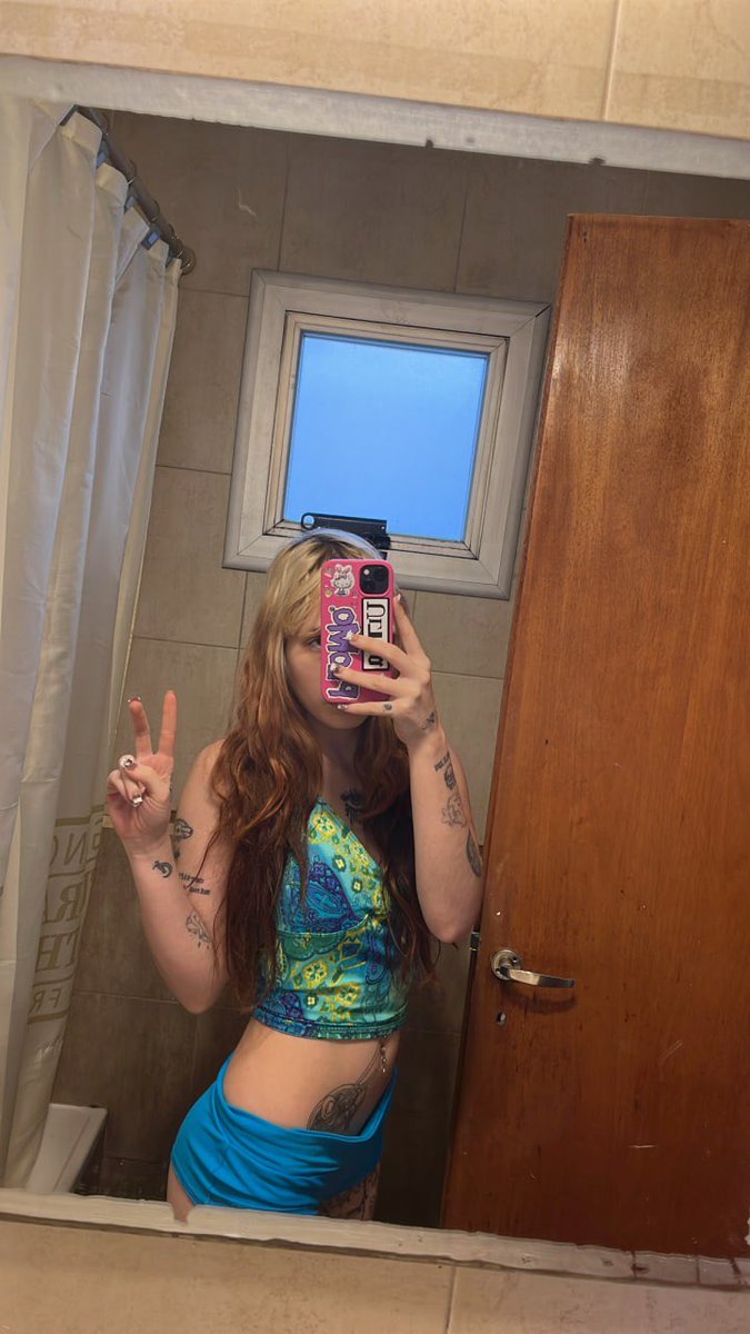 Kaelora_'s tweet photo. casually passing by, now keep scrolling https://t.co/AEaV97NfcY