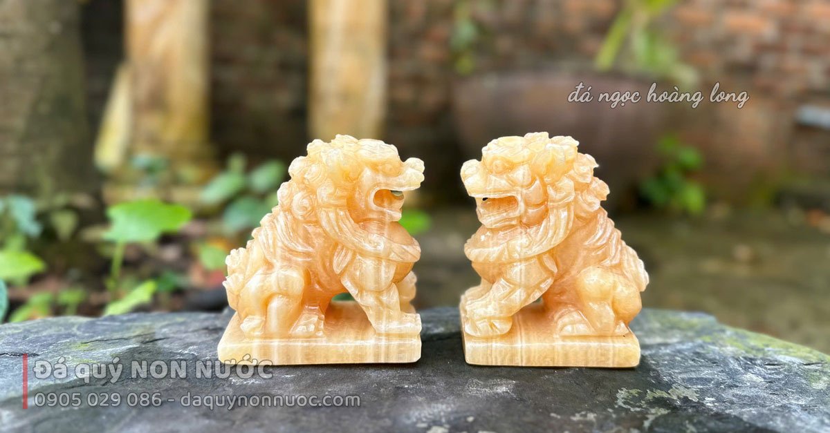daquynonnuocDN's tweet photo. Cặp kỳ lân đá ngọc hoàng long, cao 10cm, phù hợp đặt bàn làm việc. 

#kylan https://t.co/HVQhPUk4K1