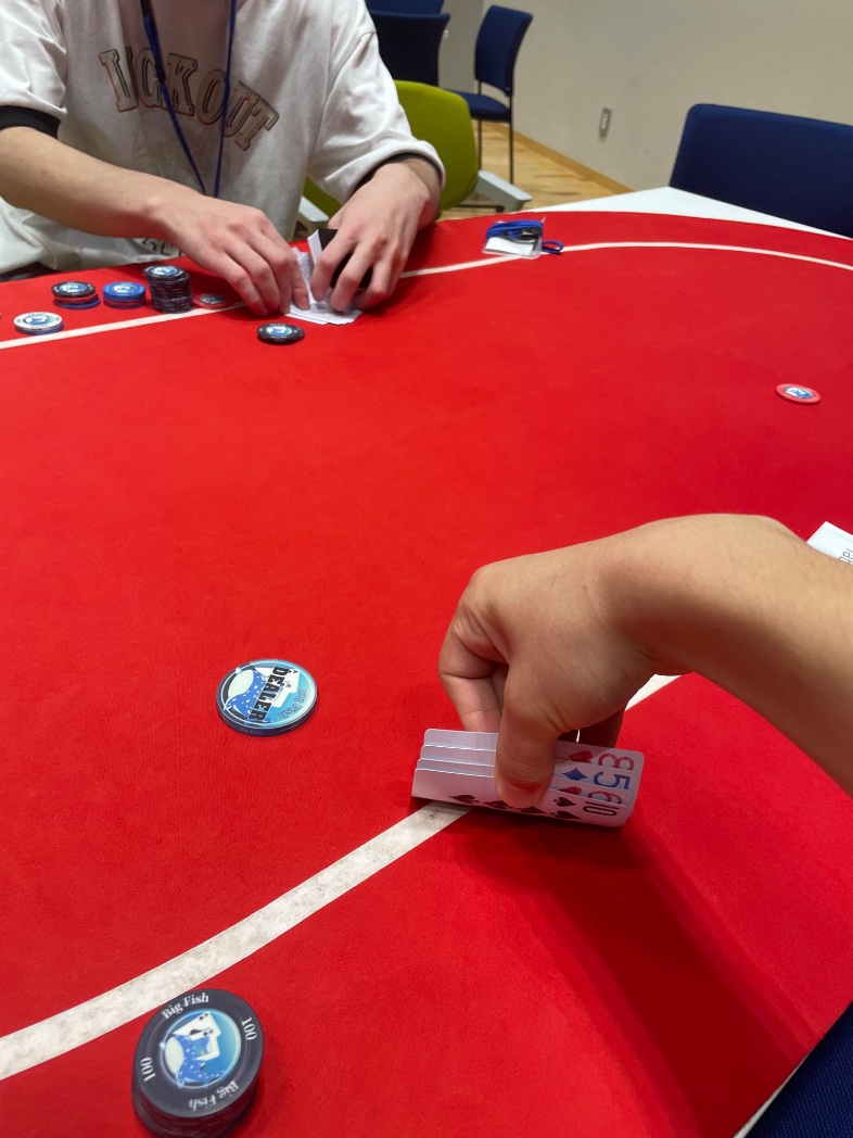 SCOP_Poker_b's tweet photo. 早速リングゲーム始まっています!
メインイベントも5卓で進行しています!
#SCOP2026
#ポーカー
#FLO8 https://t.co/D1bTCLYyoQ