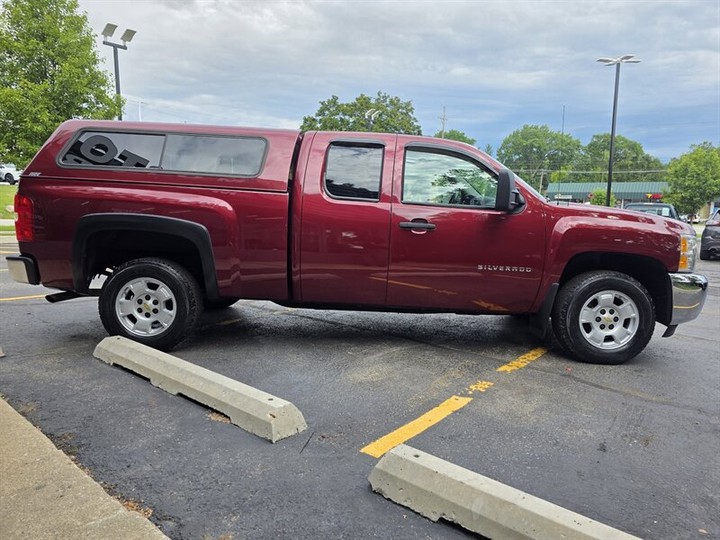 RodBlaizex1ex's tweet photo. 2013 Chevrolet Silverado 1500 LT for sale in Downers Grove, IL https://t.co/pNTKVfqZjY