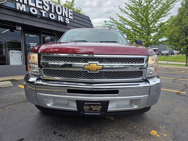 RodBlaizex1ex's tweet photo. 2013 Chevrolet Silverado 1500 LT for sale in Downers Grove, IL https://t.co/pNTKVfqZjY