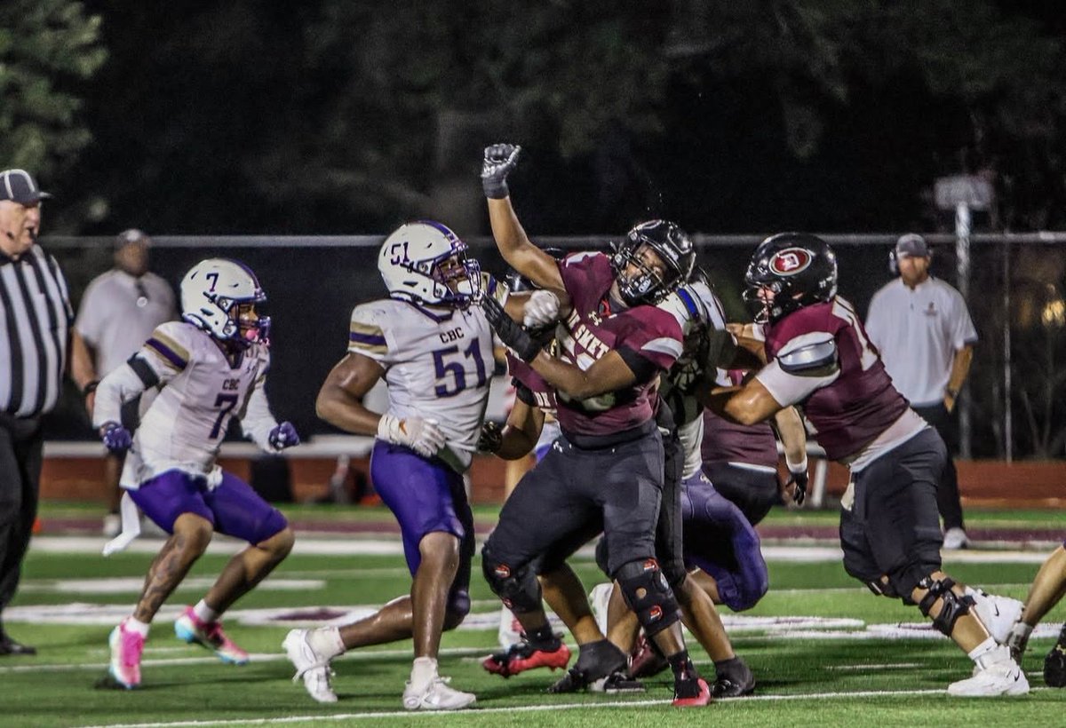 queporter20's tweet photo. Same Mission #pressure &amp; #chaos
#queporter #51 putting in WORK on the defensive line! 
#dtackle #beabrick #dend The hustle. The pressure. The physicality. The work doesn’t stop when the camera does. 
@TexasFootball @KStateFB @TexasLonghorns @UHCougarFB @NUFBFamily @NDFootball https://t.co/0s90gCG3lD
