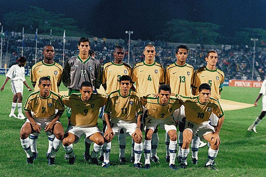 futnostalgico's tweet photo. Seleção Brasileira sub-20 em 1999.

Reconhece todos os jogadores? ✍🏼👀

Nostálgico! https://t.co/WBLQRkPNUm