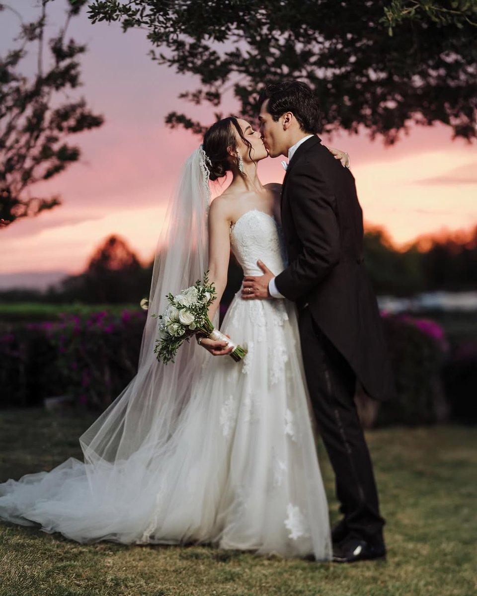 lesliehal1ajc's tweet photo. Boda V&amp;A 03.05.25❤️
Valeria + Alex

Fotógrafo:
Venue:
Coordinación: https://t.co/94X6sK6ED4
