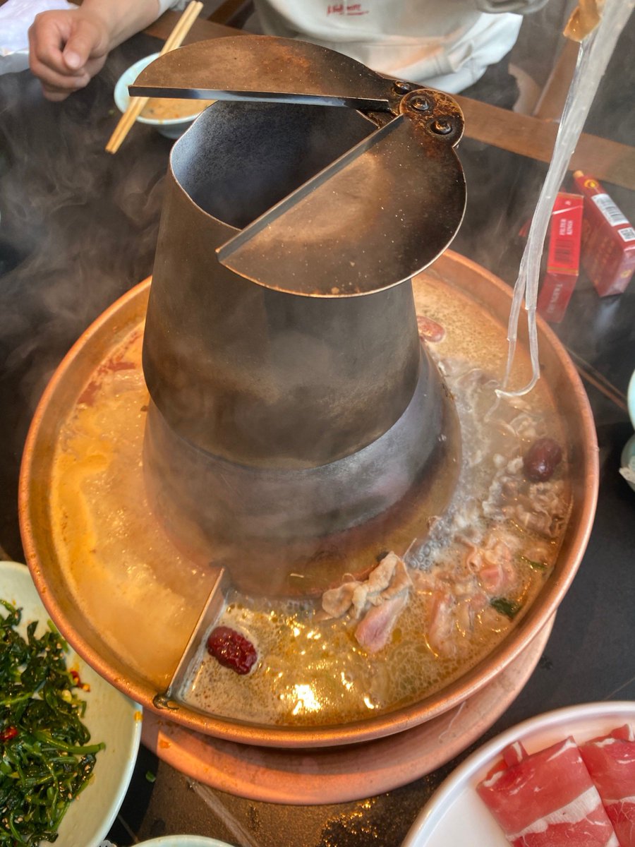 RonaldSpad9e's tweet photo. Lunar New Year vibe is real!  Red envelopes, dumplings u0026 cozy family chats — this is why we wait for the holidays every year. Wishing you all good luck, health and big joy in the year of the Snake! https://t.co/57AuBxqVpA