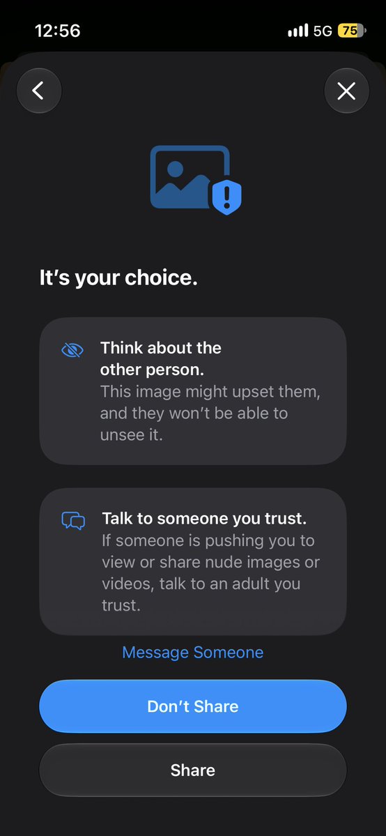 voidfvckxx's tweet photo. my phone thought i was sending nudes and asked me to reconsider! lmao what tf https://t.co/Ks2uOZM5m4