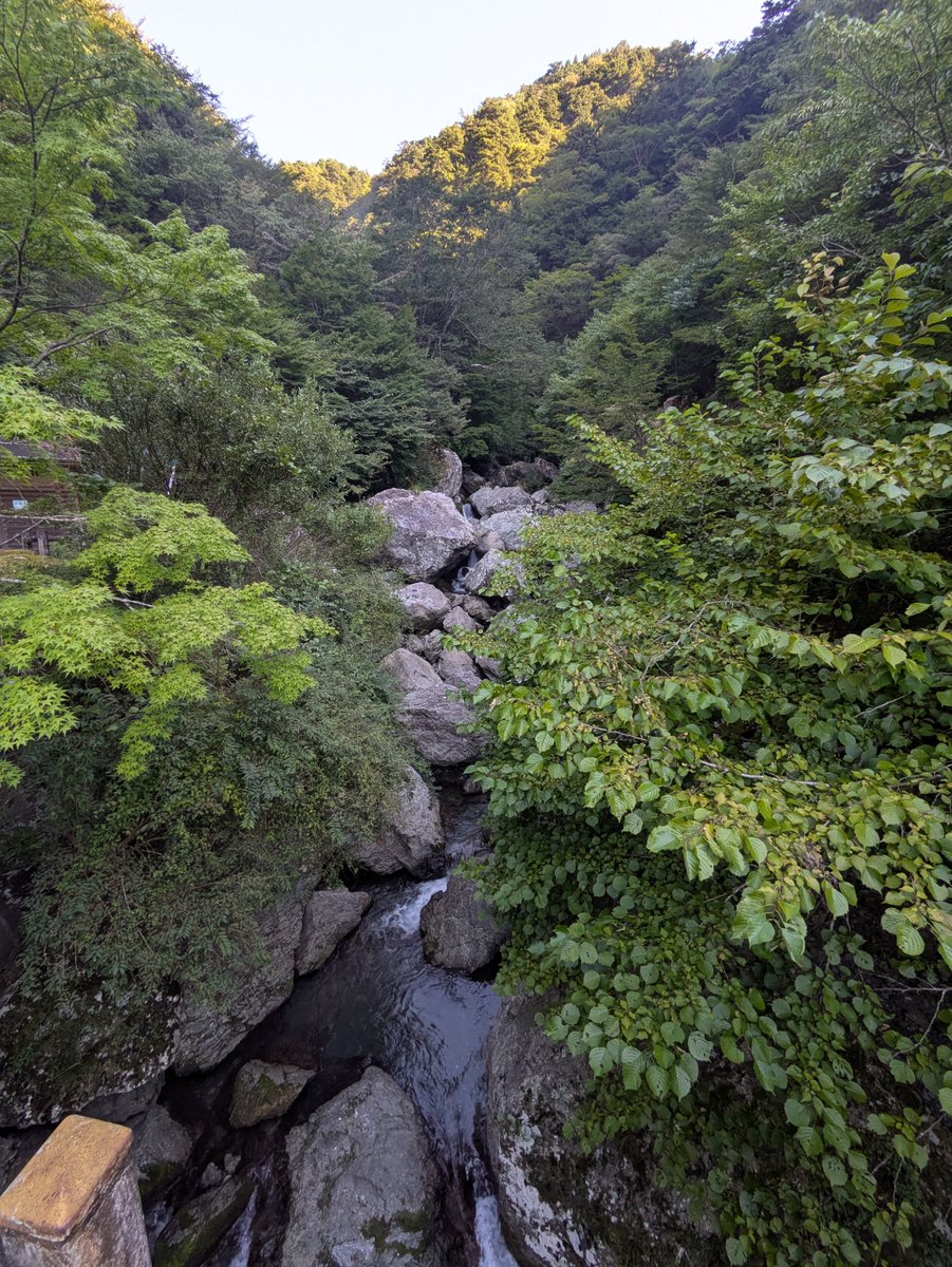 ehimeMr2000's tweet photo. 高知県香美市の旅へ。朝から出発！
まず向かった先は、大荒の滝 https://t.co/vbQCq58uqt