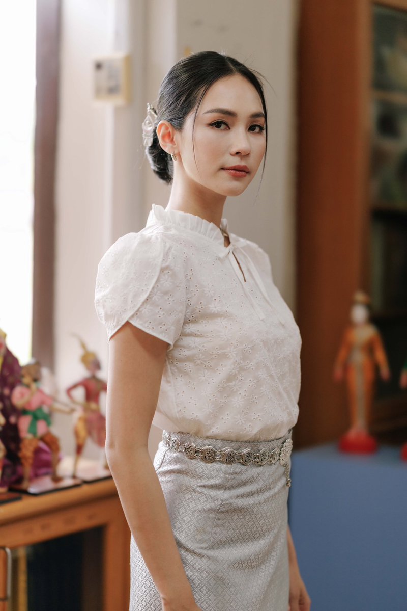 Kanxixi's tweet photo. แอบเข้าใจแม่ครูทุกอย่าง ก่อนมีผัวก็ปรุงจืดเป็นธรรมดา หลังมีผัวถ้าไม่จัดก็เอาผัวไม่อยู่อีก เออๆๆๆ เข้าใจๆๆๆๆ

KHOM KHLANG EP3
#ข่มขลังตอนที่3

ก่อนมีผัว.                                      หลังมีผัว
ปรุงจืด                                          ปรุงแซ่บนัว https://t.co/UTVcwwlnuw