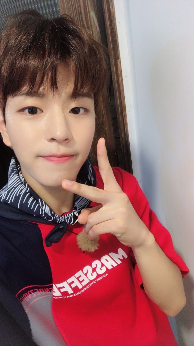 honneymoont's tweet photo. Feliz cumpleaños al rey, creador del mundo, padre de todos y, sobre todo, a mi más grande amor, Kim Seungmin. No hay día en el que no esté orgullosa de él y de cada uno de sus logros. 
SEUNGMIN HEALING VOICE
#널_감싼_우주가_될게_승민아
#DivineVocalSeungmin
#HappySeungminDay https://t.co/YKA4gDLjPv