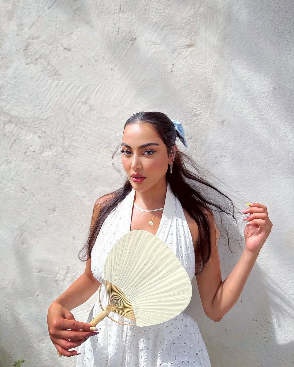 arthurull0wpe's tweet photo. 🌺🏖️ rare occasions when I’m captured looking kinda cute 🤫😝 https://t.co/5KdOfHy1Ag