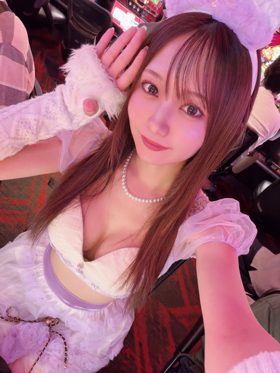 miamiamaxxx's tweet photo. バニーお好き？👯‍♀️💜🩷

本日、9月22日(火)❤️‍🔥
🆕📍#オメガ北白川 店 
なんとなんと初‼️来店🙈🎉🌟ﾄﾞｷﾄﾞｷ

記念すべき一台目は〜
▶︎『マイジャグ🐯』確保🎰🪎222G〜
初来店爆出しして帰りたいと思います🔥

【対応🗣】
①13:00〜13:30 ②17:00〜17:30
30分づつの2部制になっております🙇‍♀️
#PR https://t.co/g8nemEKiP6