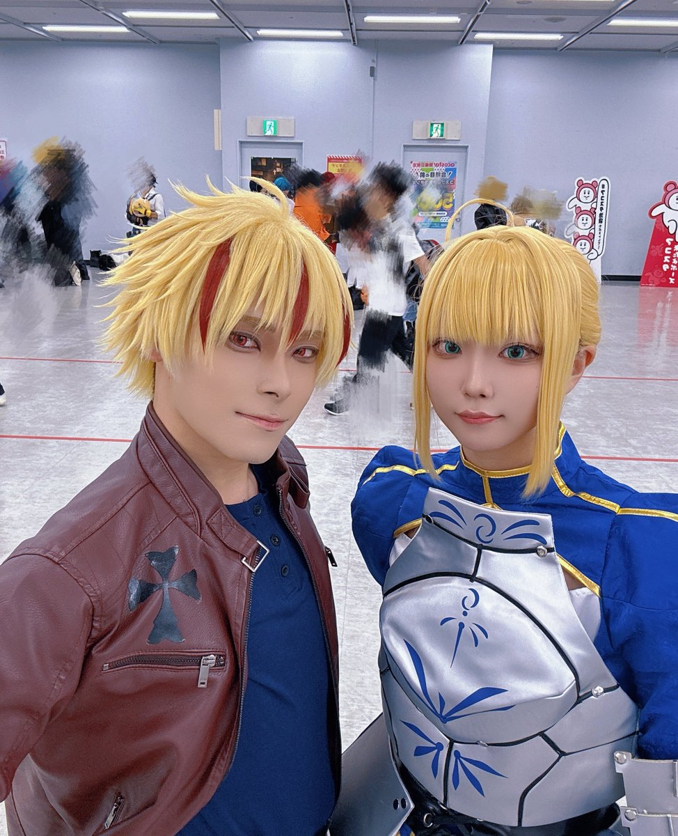Razgriz_cos's tweet photo. アーサー王と合流しましたぁ〜
これからちょっと散策しまーす笑
#池袋アコスタ https://t.co/zokNzZPNcB