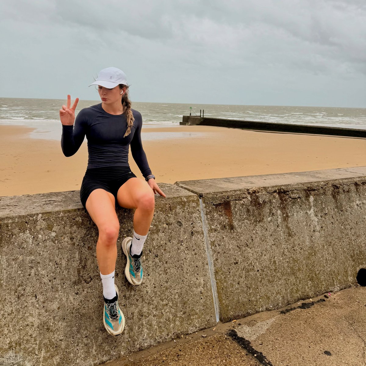 rechelove's tweet photo. Coastal miles, salty air, and endless horizons. https://t.co/VQgEq8EsnM
