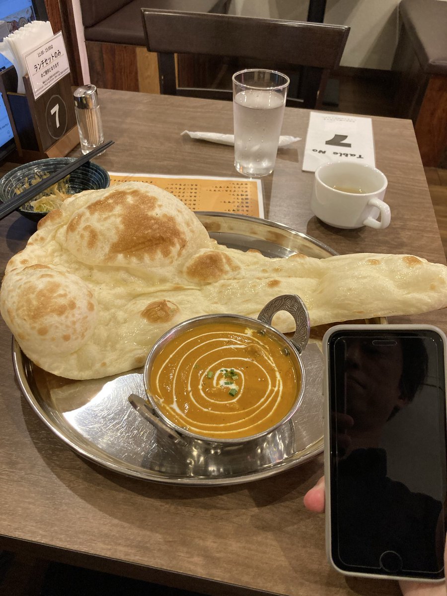roh_ichi's tweet photo. 今日のお昼は職場近くのカレーランチ🍛
初訪だが、カレーも美味く、ナンがデカくて、ナン・ライスはおかわり無料で大満足😉栄、錦、ミサキラジ
#名古屋ランチ https://t.co/aLfxOySkV7