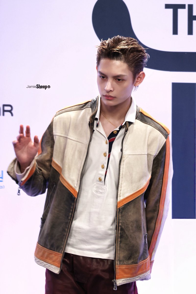 JamieSheep1014's tweet photo. 260919 TMA red carpet

#JAMES #제임스 #赵雨凡 
#코르티스 #CORTIS https://t.co/JVic7nVBCH