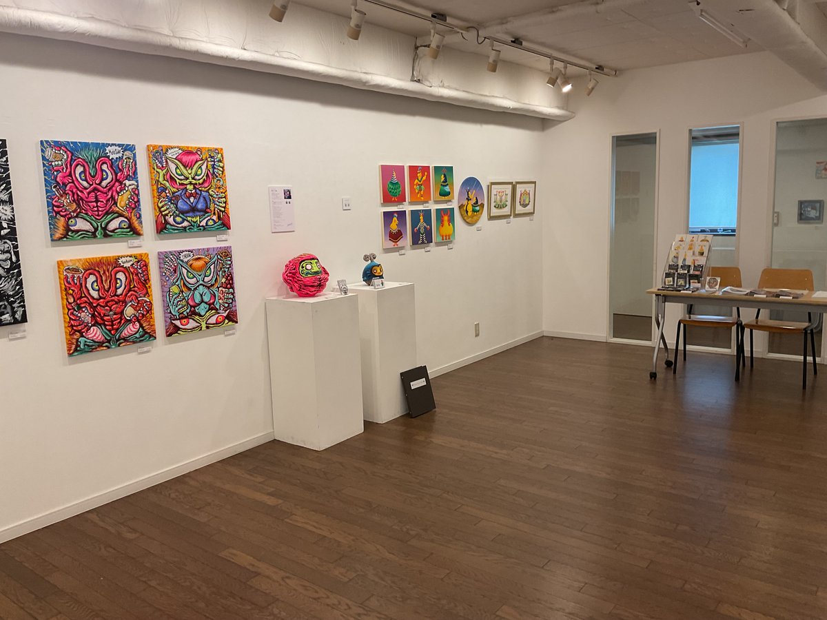 gallerycomplex's tweet photo. 9/23(水)、シルバーウィーク最終日の今日は、秋分の日です🍁

ACT3は、ペン画家・妬血初個展「妬賢嫉能」
ACT4は、不思議なイキモノたちの展覧会「HELLO Metamorphica」
ACT5では、飯田哲夫個展「昨日の上から塗ってます。」が開催中です🖼️🎨
@toketu09 
@salomechief 
@r_taro_memes 
@etetsu_tweet https://t.co/x6REIYGI9A
