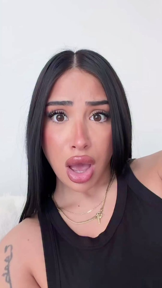 gooneriio's tweet photo. غبي يعطيني حسابه يله بوبي 😵‍💫💫 https://t.co/8Dw37tfd7U