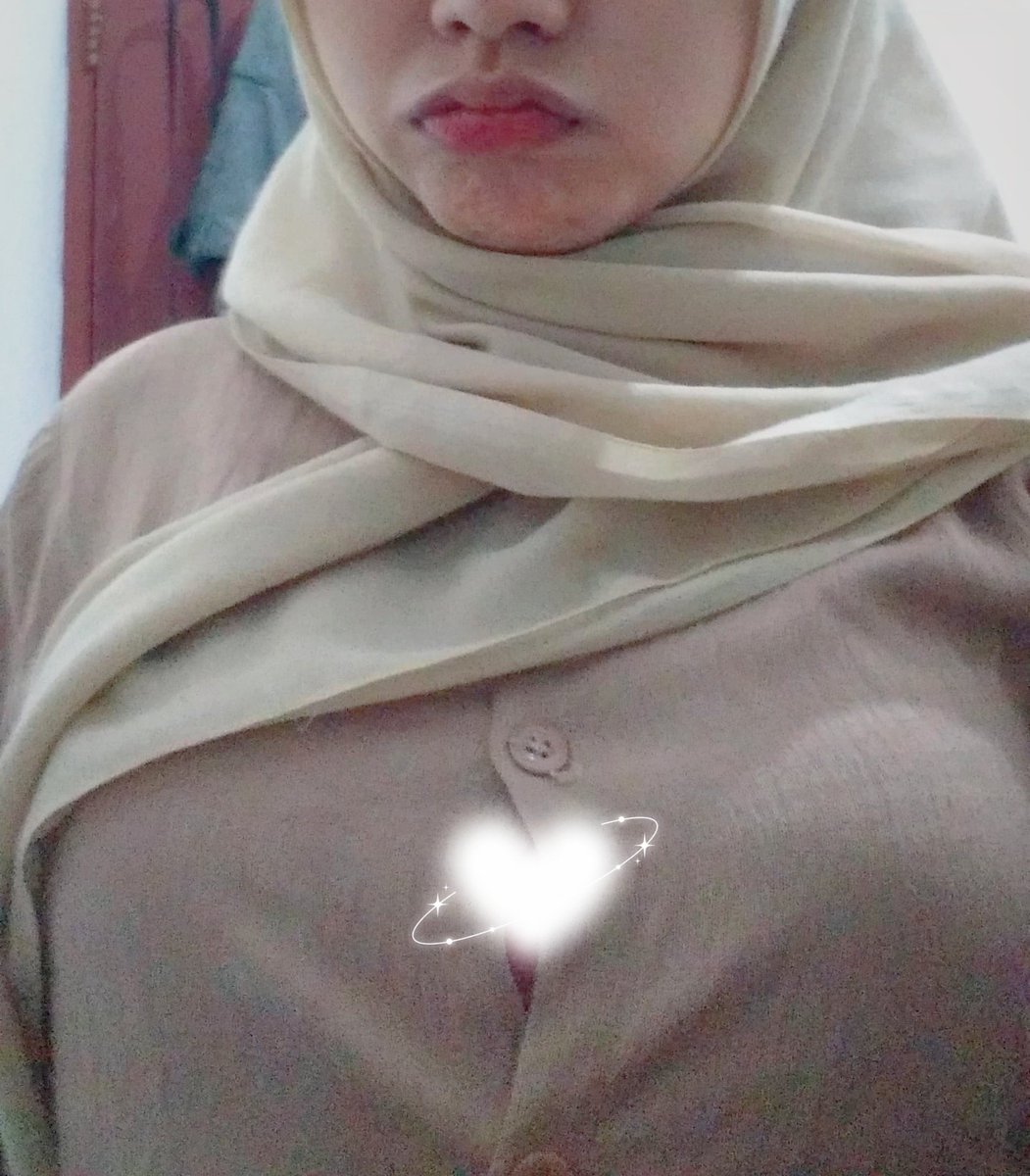 hibellaishere's tweet photo. mau kuliah dulu https://t.co/pXrAV18a4l