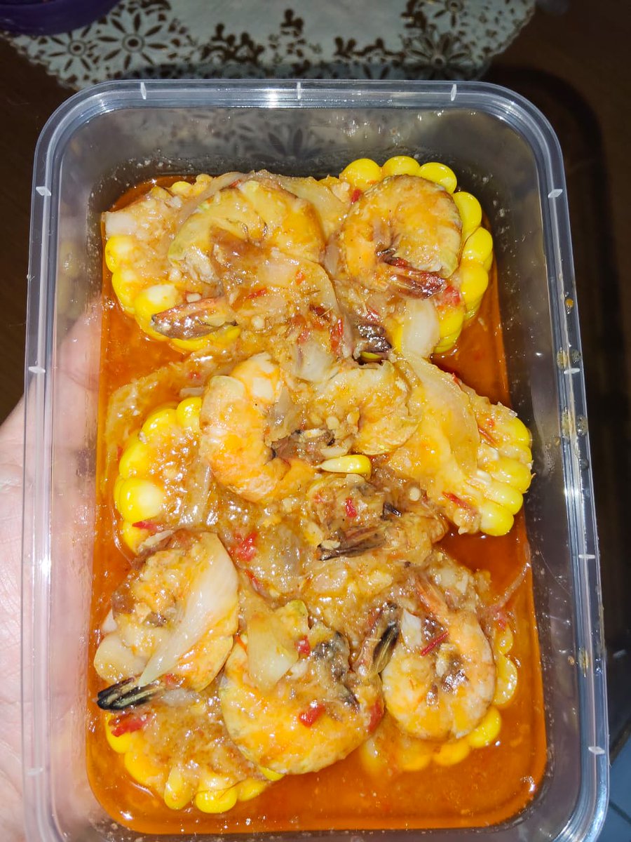 SakapatFood's tweet photo. halo halo, Sakapat ada menu baru nihh gaesss yaitu Udang Saus Padang. Yukk bisa diorder sekarang, besok langsung diantar ke tempat kakak😊 https://t.co/KpllSuvWTn