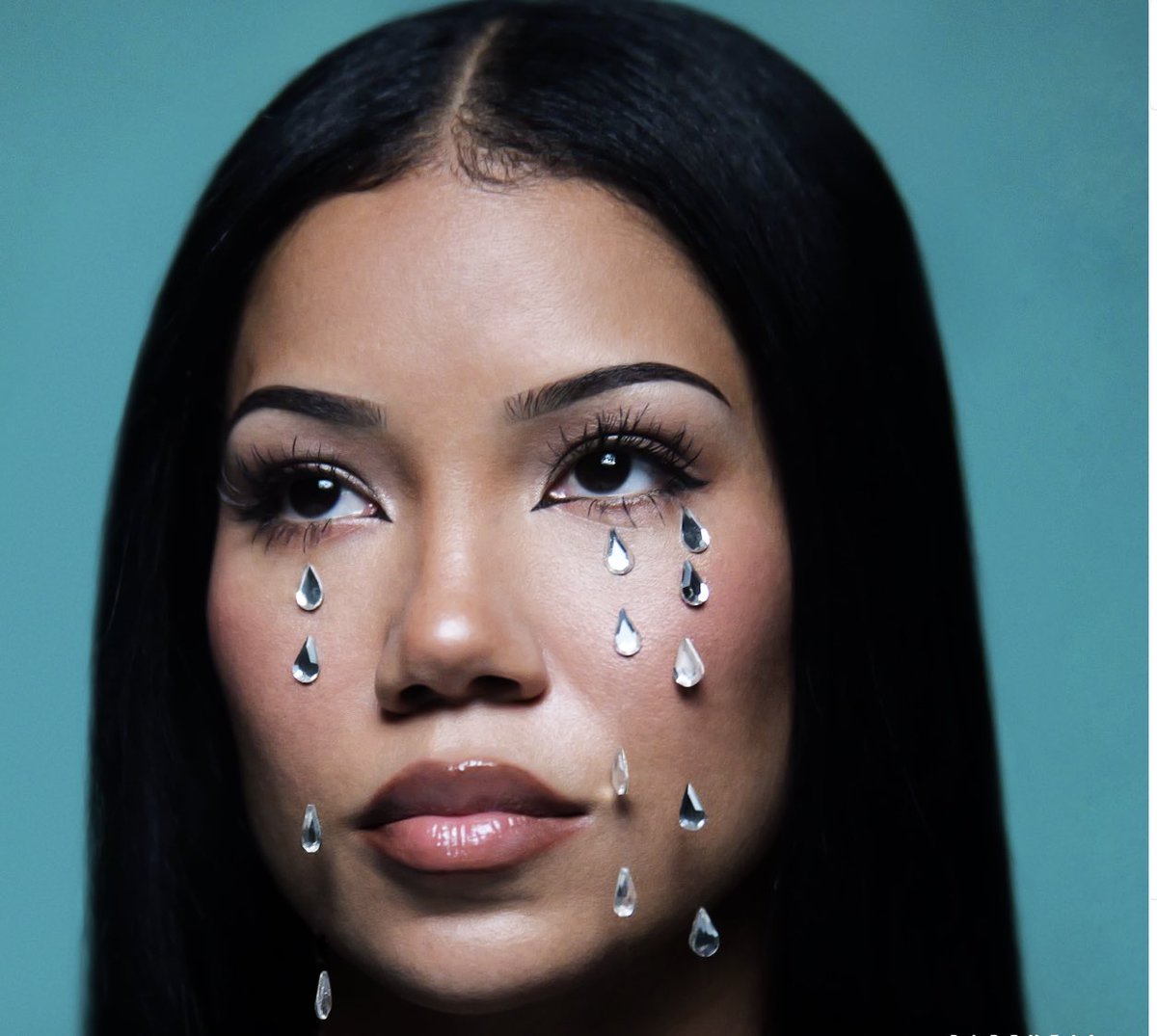 PulseRadio961's tweet photo. Jhené Aiko just scored her first @Billboard 200 No. 1 with Westside Whimsy (74k units) — the first R&B album by a woman to top the chart this year, and her first full-length since 2020's Chilombo. Kendrick, Ab-Soul, Larry June, Tyga features.
——
#jheneaiko #kendricklamar #absoul #larryjune #tyga #westsidewhimsy