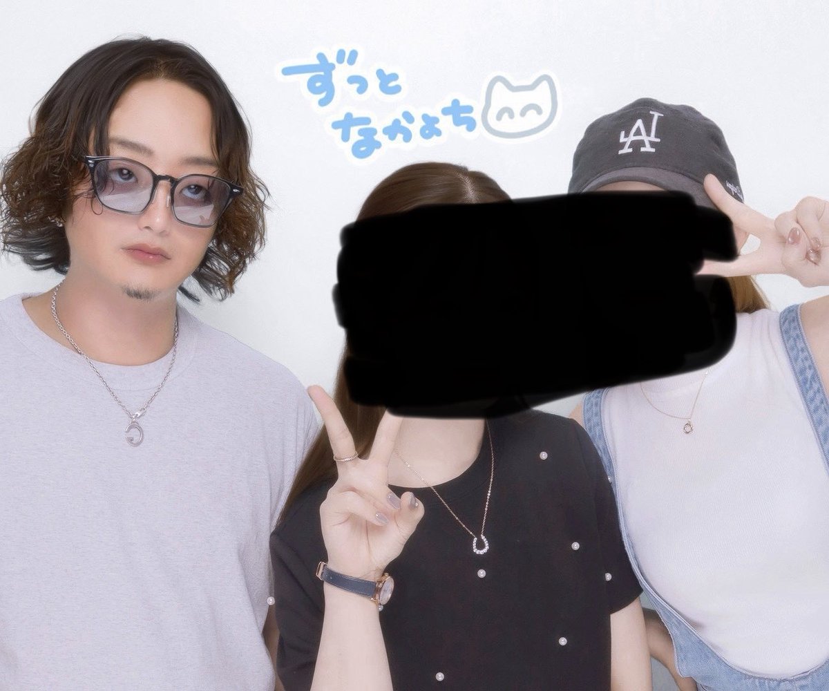 YNUV's tweet photo. 土曜日楽しすぎってロスってたんだけど、やっぱりどう考えても最近のプリクラすごいな全然知らんやつ出てきたもんねこれ https://t.co/3MQEoyJcud