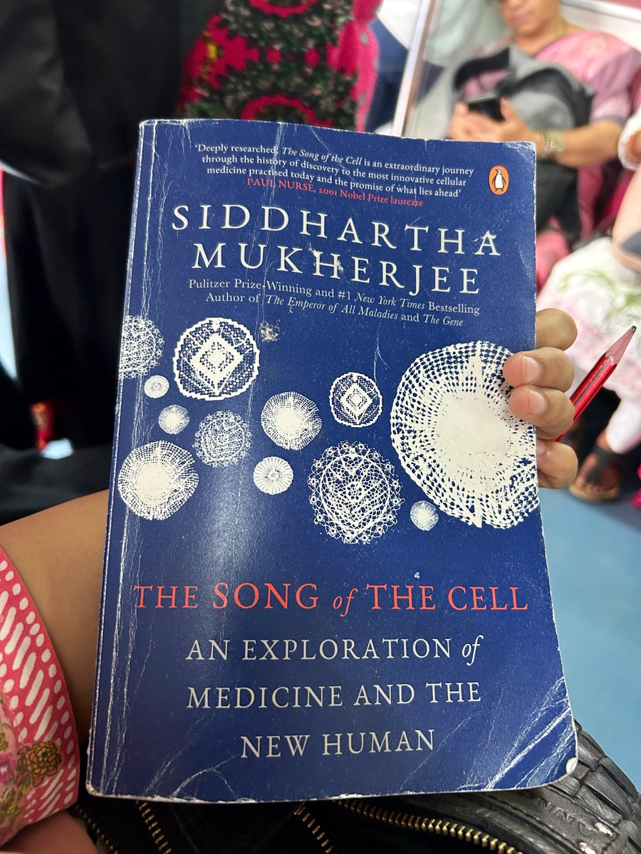 the_desert_girl's tweet photo. Started a new book which is penned by an oncologist who’s outshining any good author in telling the stories of multiple patients in the backdrop of  most breakthrough discoveries in medical science.
Let’s see how it goes. So far, mesmerising.

#MetroReadings https://t.co/SBykNwIiQm