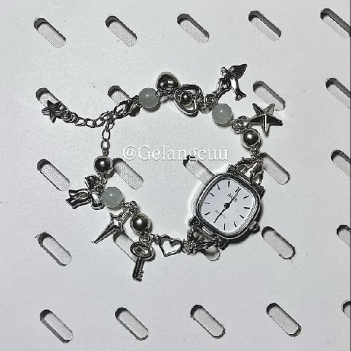 brownsyeger's tweet photo. 🤍 silver beads
https://t.co/Mc3BHjEnXw https://t.co/W8r1r8OUgh