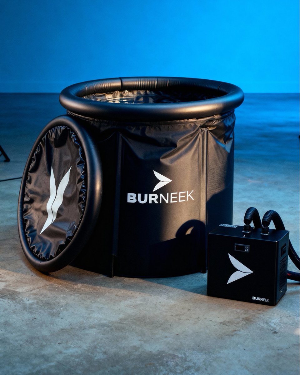 burneek's tweet photo. Cold water creates an immediate challenge your body has to respond to. ❄️

That controlled exposure can help reduce post-workout soreness while turning a few minutes in the cold into a ritual for focus, discipline, and recovery.

#ColdPlunge #ColdTherapy #MuscleRecovery #RecoveryRoutine