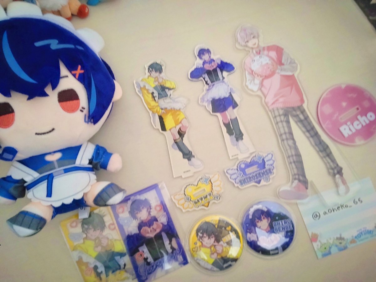 aoneko_65's tweet photo. リプ欄にも品物あり
 #女子研究大学グッズ買取
 #最強無敵連合グッズ買取 https://t.co/Myf5WTTFu0