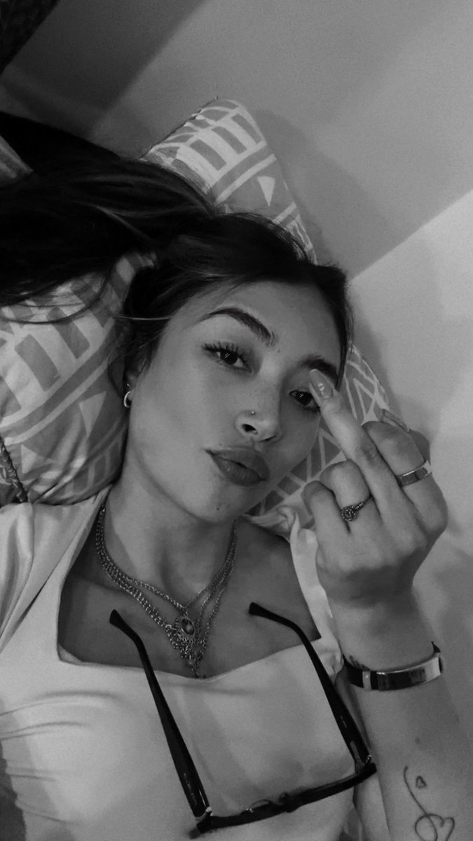 ElaRuiz28's tweet photo. ♣️ https://t.co/I9M3ekgNnQ