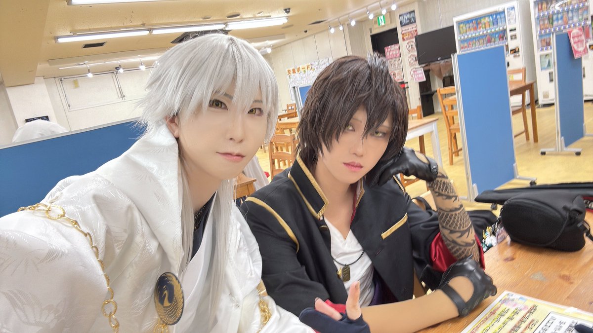 Bike_Neesan's tweet photo. ハコアムで
るーざさんと伊達、衣装替えっこ！！ https://t.co/C9L0q0BluQ