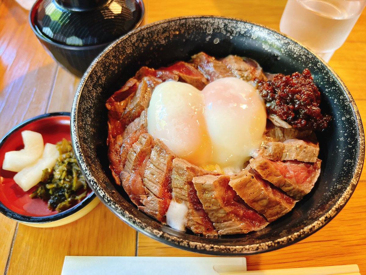 uru8456's tweet photo. 肉！！！！！！🍖🍖🍖🍖
あか牛！！！！🐂🐃🐄
美味い👍👍👍👍👍👍👍👍👍👍👍👍👍 https://t.co/AoVo6UjvFj