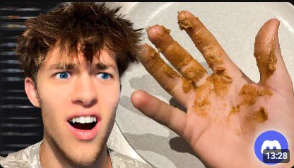 OswaldContest's tweet photo. When u get told to close your eyes and stick  ur hand in a box but they prank u by shoving hard machine in there https://t.co/MnW0PY8AbT