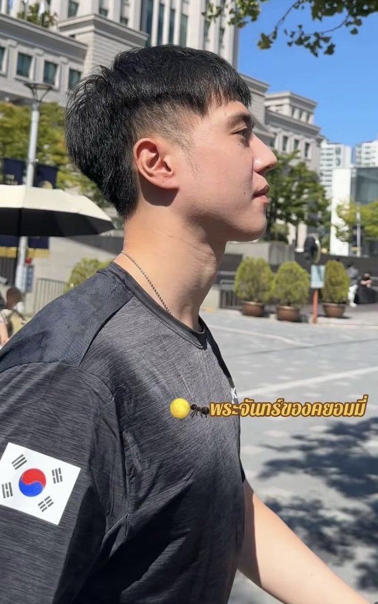 ChoawatPruksap3's tweet photo. ทหารหล่อมากกกก ผมทรงนี้อย่างหล่อเลยฮับ
ทางนี้ส่งกำลังใจไปให้เต็มที่เลยนะ💚🌼
#YUGYEOM @yugyeom https://t.co/upxxNZN29g