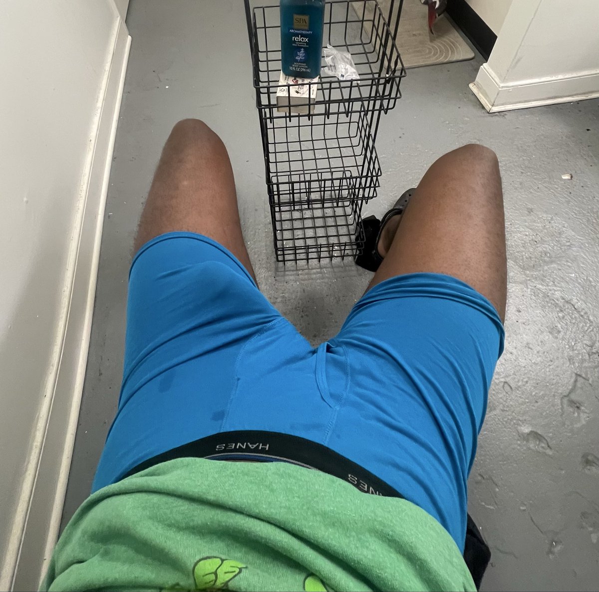 dill_hank's tweet photo. Do yall perfer a dick print ? #bbc #bigblackcock #bigblackdick #thickdick #bigdick #longdick #horny #nsfw #nsfwtwt #gooner #goon #goonette #nsfwtwtًً #rvafreaks #dmvfreaks #blackdick #cum #nut #bigload #cumshot #nutvideo #youngho #bulge #dickprint https://t.co/j0iNuDSG9t