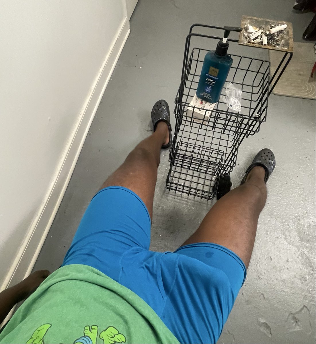 dill_hank's tweet photo. Do yall perfer a dick print ? #bbc #bigblackcock #bigblackdick #thickdick #bigdick #longdick #horny #nsfw #nsfwtwt #gooner #goon #goonette #nsfwtwtًً #rvafreaks #dmvfreaks #blackdick #cum #nut #bigload #cumshot #nutvideo #youngho #bulge #dickprint https://t.co/j0iNuDSG9t