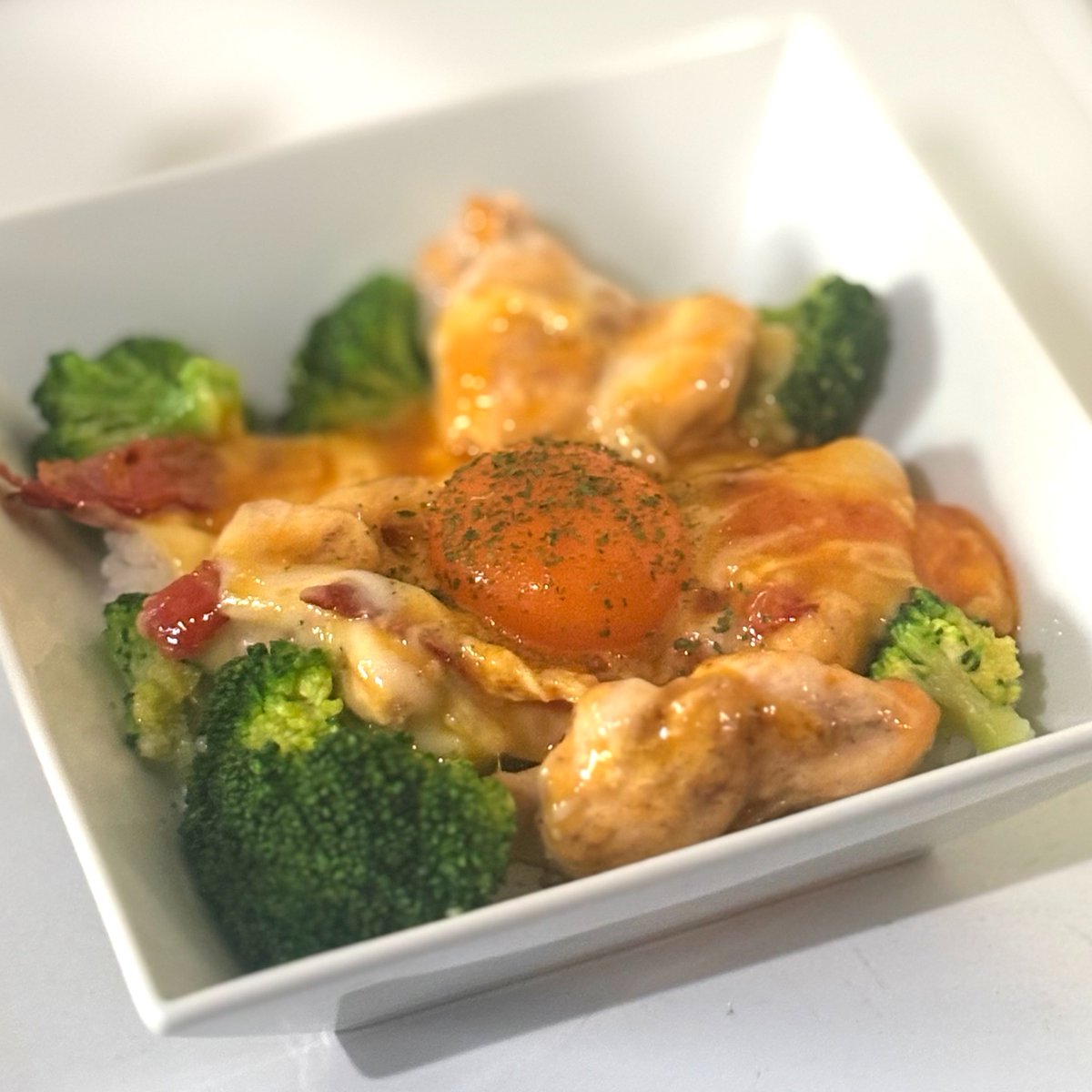 yuuuuu_12o's tweet photo. カルボ丼🎶カルボ丼🎶 https://t.co/b9DOyGgE4Z