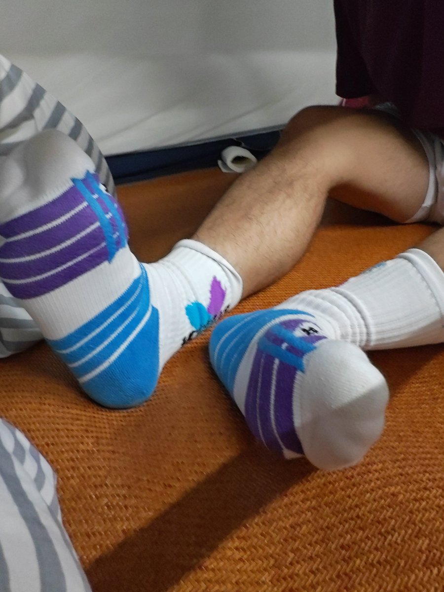 QZkyqx's tweet photo. 来来来 #高中生 #体育生 #直男 #s 想闻吗？骚狗 别又偷偷的看射了，傻逼贱🐶喜欢嘛 #男大学生
脸贴过来 叫爹
#直男  #S https://t.co/xUJyXyTYaK
