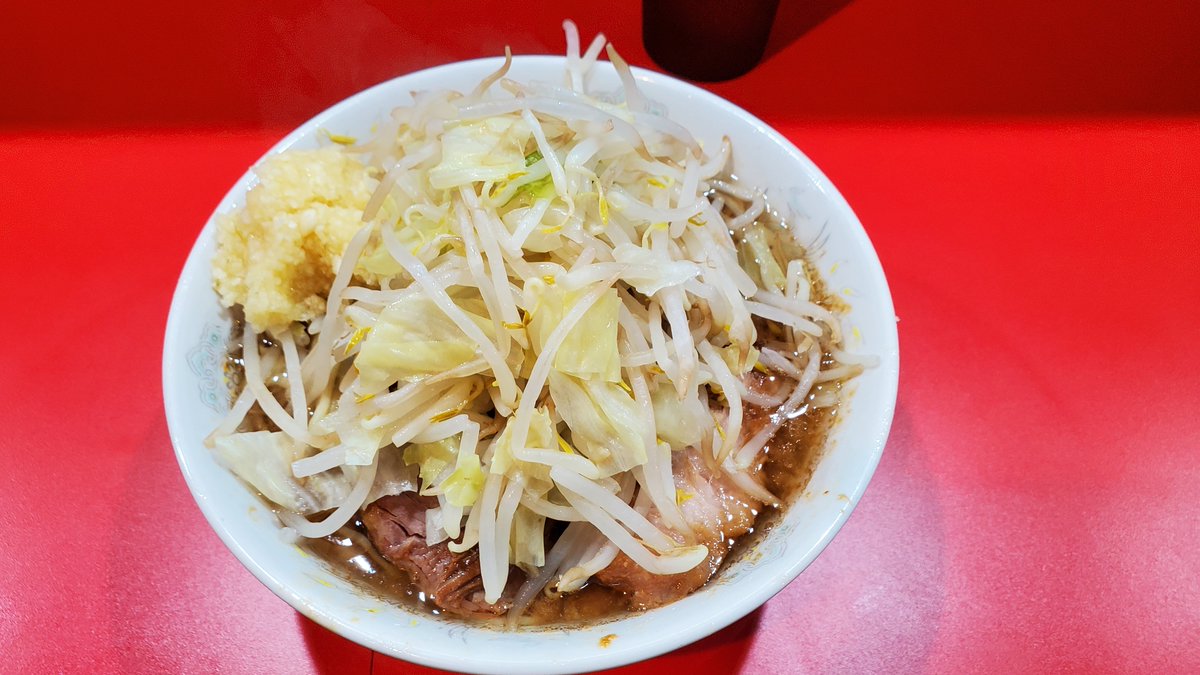 kazutoshi0730's tweet photo. 10時30分に並び始めて
12時20分着丼でしたー❗
初めての大曽根二郎
ニンニクヤサイごっつぁんでした😋 https://t.co/3YbUpnyj2Q