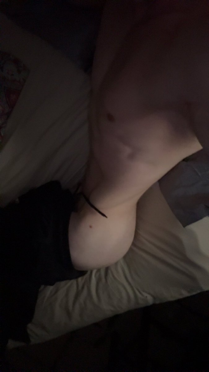 rawr_uou's tweet photo. Slim waist fat ass 😛 #gay #mlm #Bisexual #nsfwtwtًً #CHUDAİ https://t.co/dQDMh4GaM3
