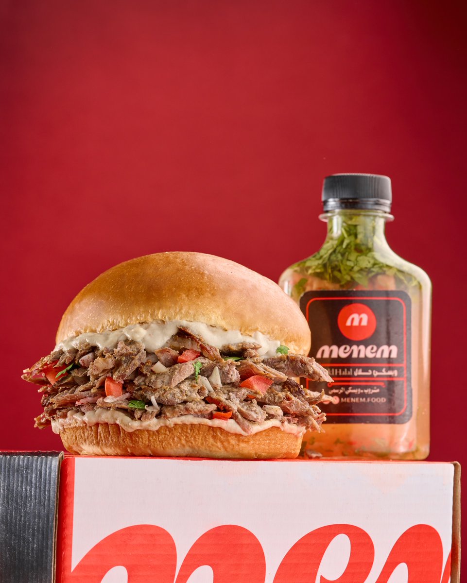 averykingb2aarr's tweet photo. From our latest shoot: wraps and burgers. Styling and photography by Kamel Abd Elaziz. https://t.co/XPoyrfgZeK
