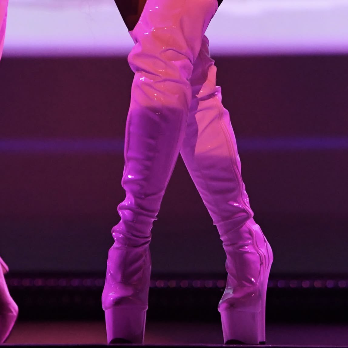 fleurfreak's tweet photo. i know ariana hasn't stomped around in these for 12 years of her career just for yall to say she is trying to be a child. like show me a 3 year old doing the greedy choreo in 7 inch heels right now please. https://t.co/WTKatXSKJj