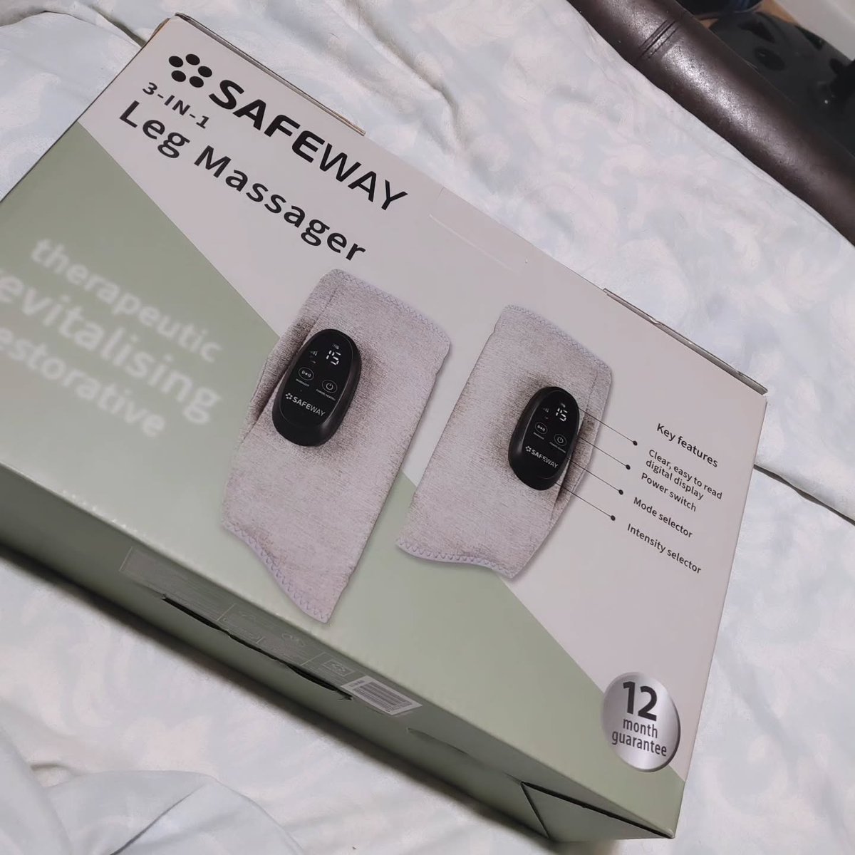 AlexMagowalmf3's tweet photo. Thank you my love, such a thoughtful mother's day gift ❤️ running going to be that much better with these to use after 🏃😍🎁 https://t.co/PnPmQyp6LN
