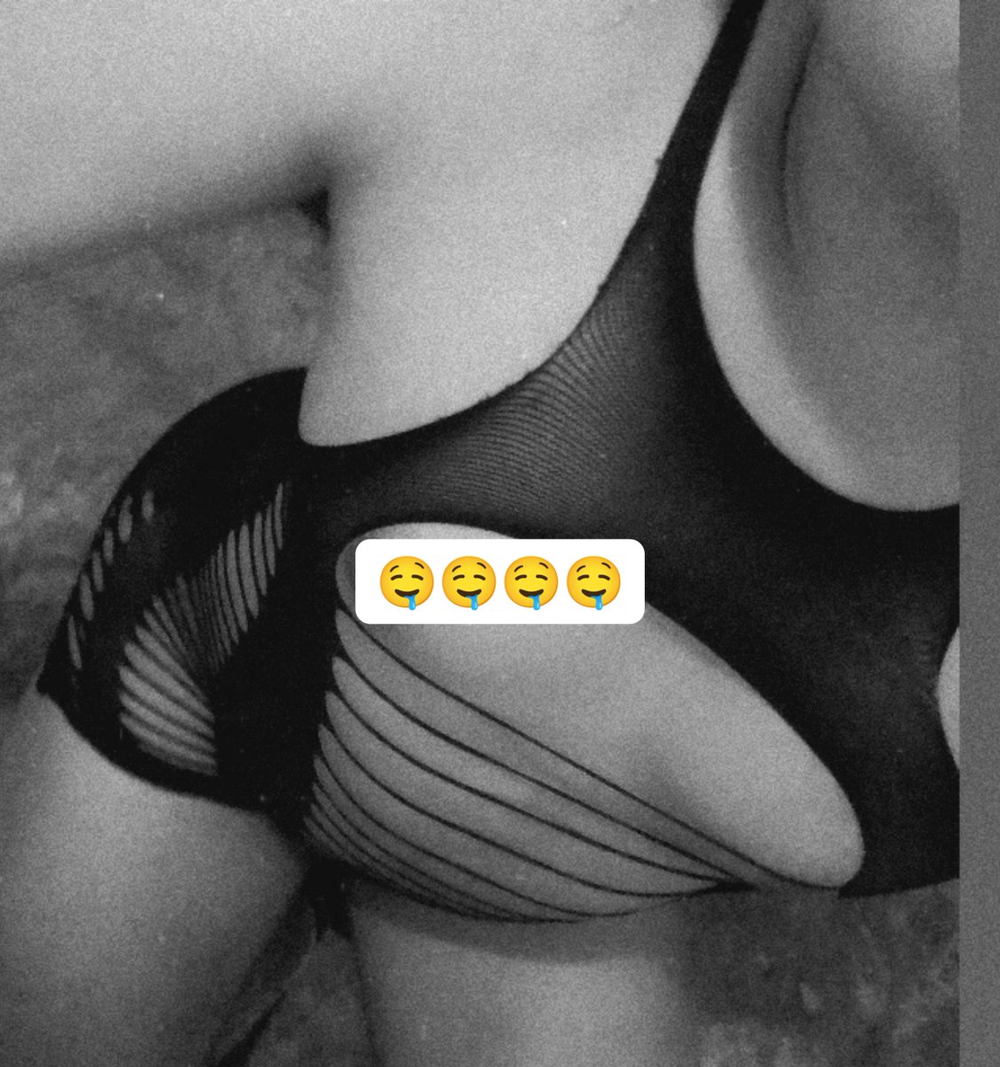 mainmukasar's tweet photo. Di luar 😜                         Di kamar 🥵

#gaymalang #femboy #femboymalang https://t.co/Gx31jxNsY2