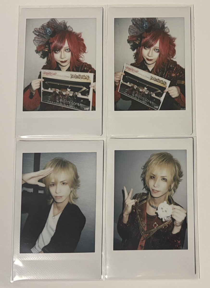 s_214rs's tweet photo. Royz チェキ お譲り 交換

8/2 名古屋E.L.L    8/3静かの海
8/23 神戸VARIT.  8/29 大阪BIGCAT

譲 : 公大さん、智也さん
求 : 定価 or 昴さん(同日＞浜松＞別日)

※公大さんサイン右側少しインクかすれております。
27日手渡し可能です。
お気軽にお声掛けください。 https://t.co/B1PUSAqhli